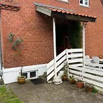 Pine Haven Apartment *