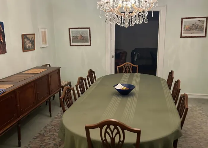 Pine Haven 아파트 *